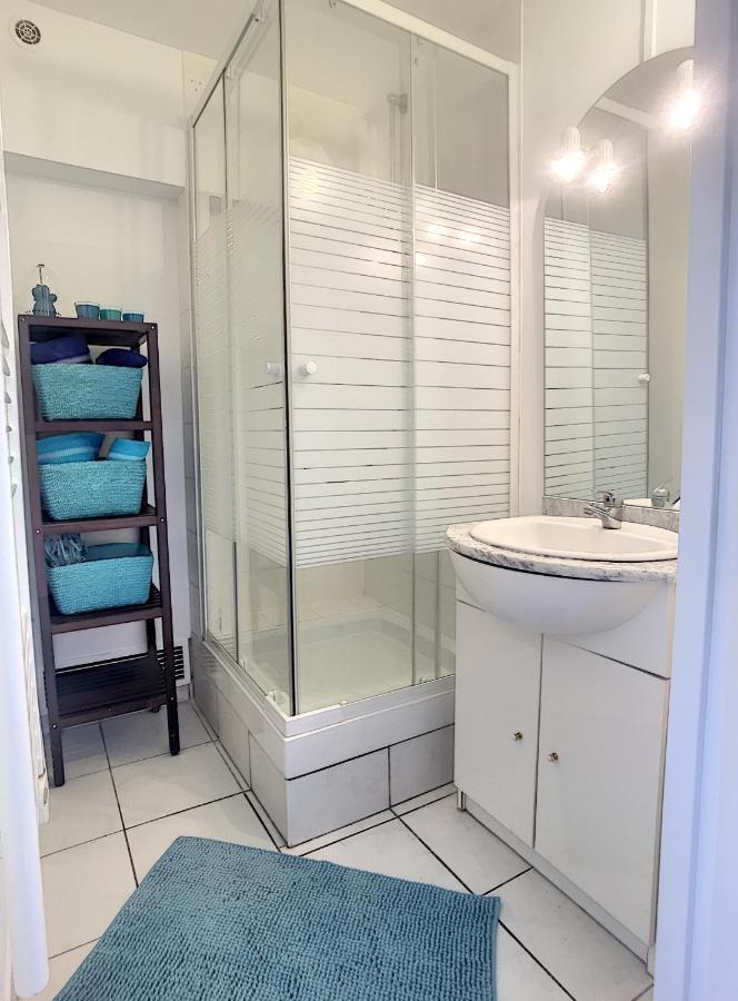 Golfe Juan Studio Dans Residence Avec Piscine Vallauris Buitenkant foto